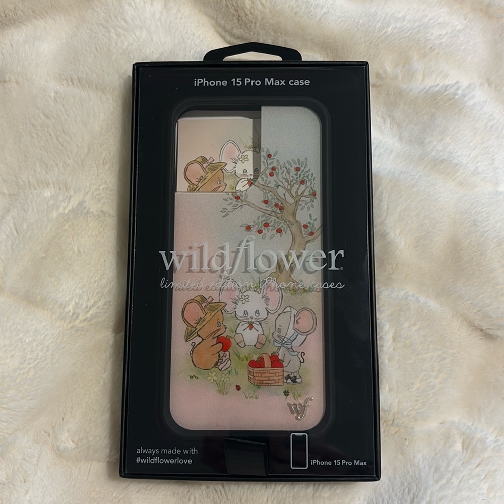 BRAND NEW ‼️ WILDFLOWER CASE